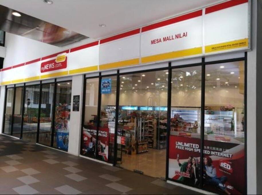 #Q S&Thomez 盛婷民宿 Free Wifi & Netflix Mesamall Klia Nilai Luaran gambar